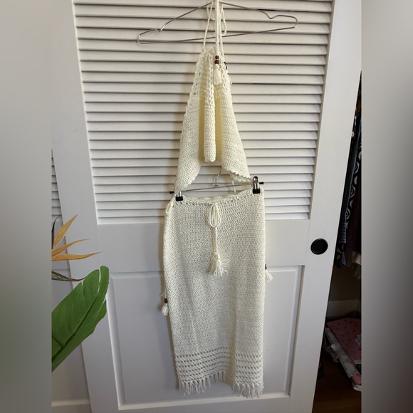 More to Come Angelina Halter Top in Ivory - Picture 4 of 9